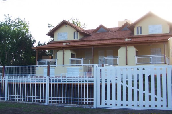 Complejo de Cabañas en Playas de Oro